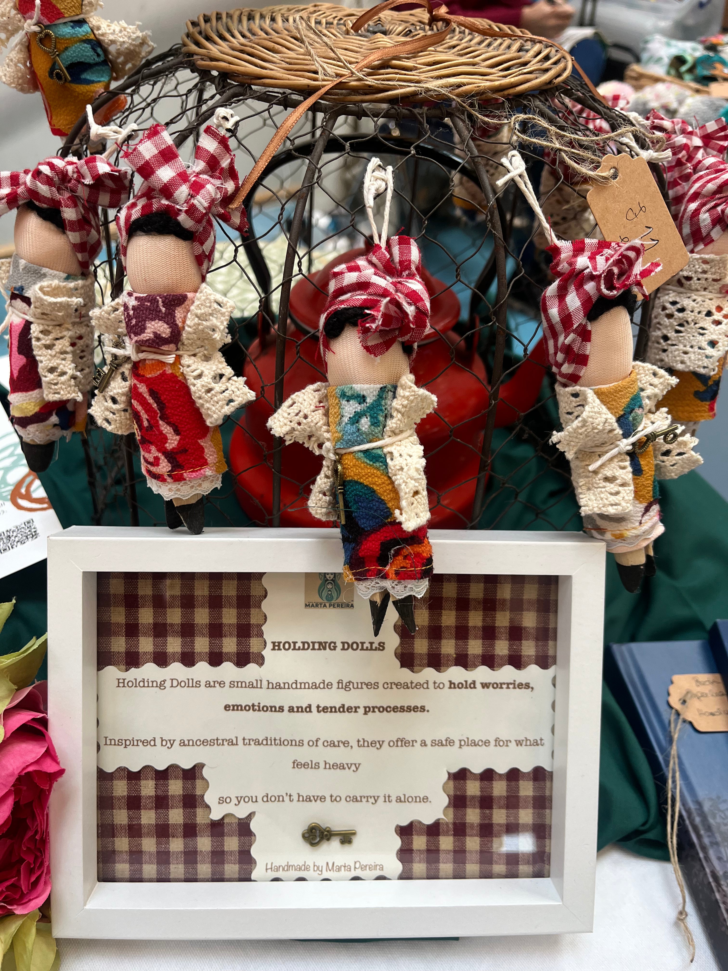 Holdind Doll (inspired by the worry Dolls)