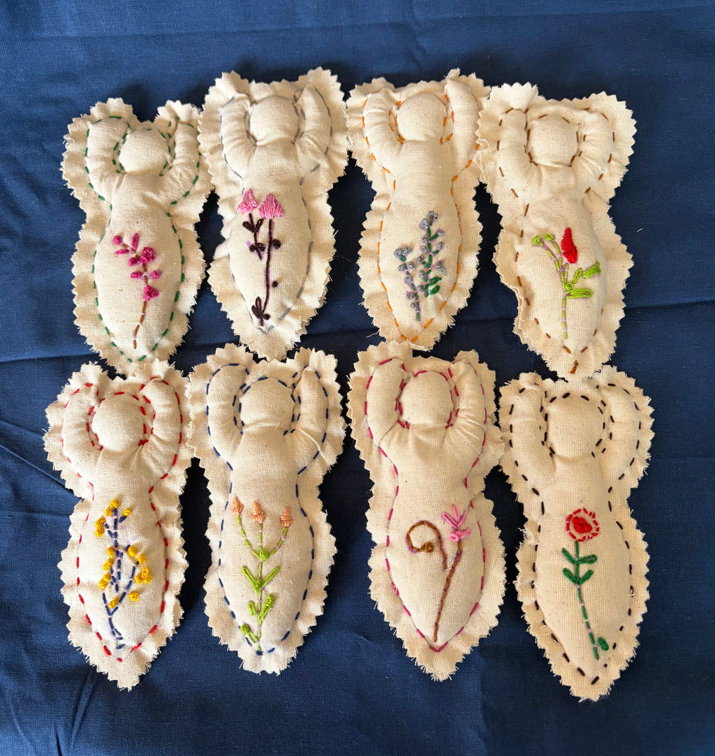 🌿 Embroidered Intention Keychain – Handmade Sacred Doll 🌿