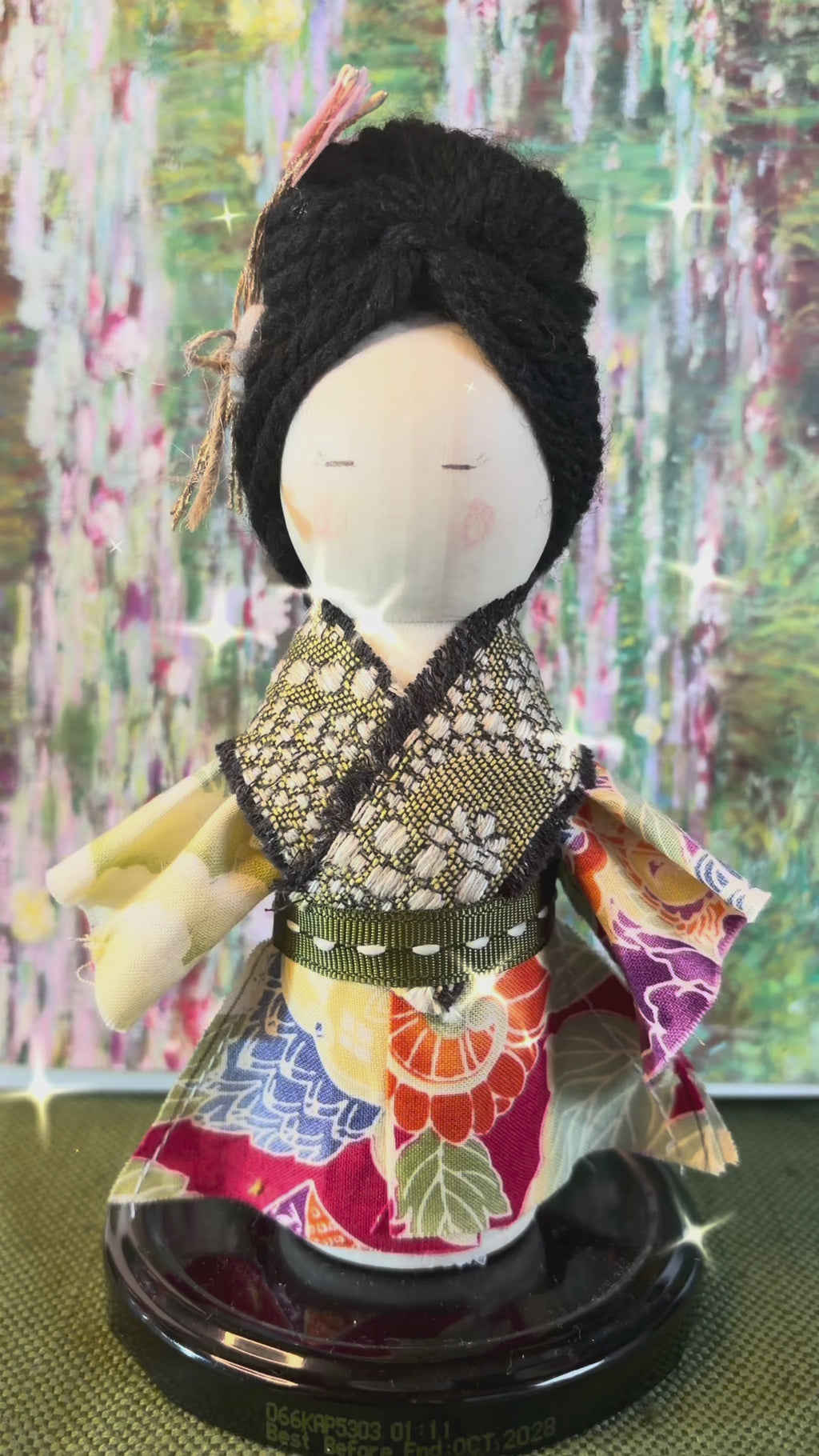 Wood Japanese Doll 14cm